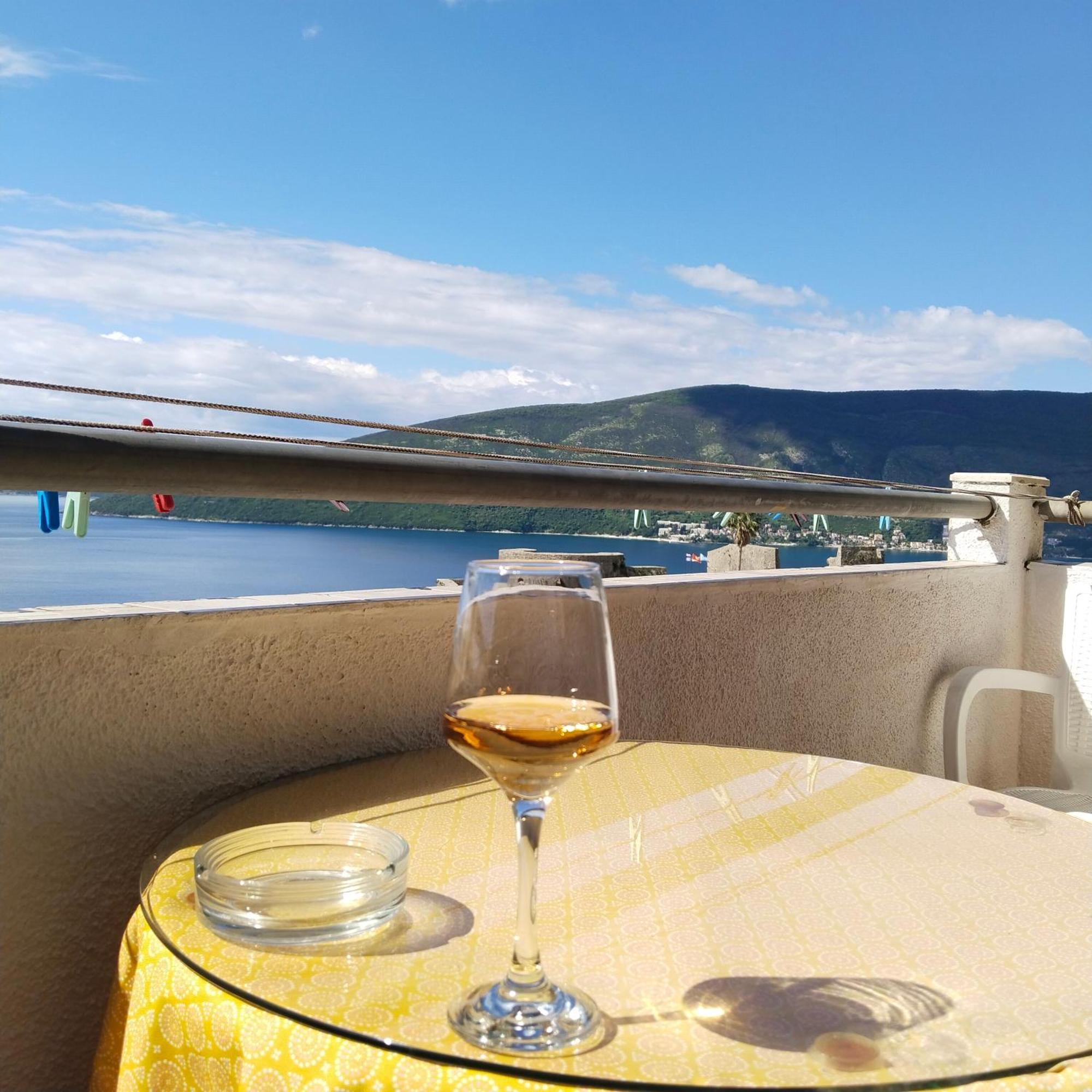 Apartments "Belle Vue" Herceg Novi Exterior foto