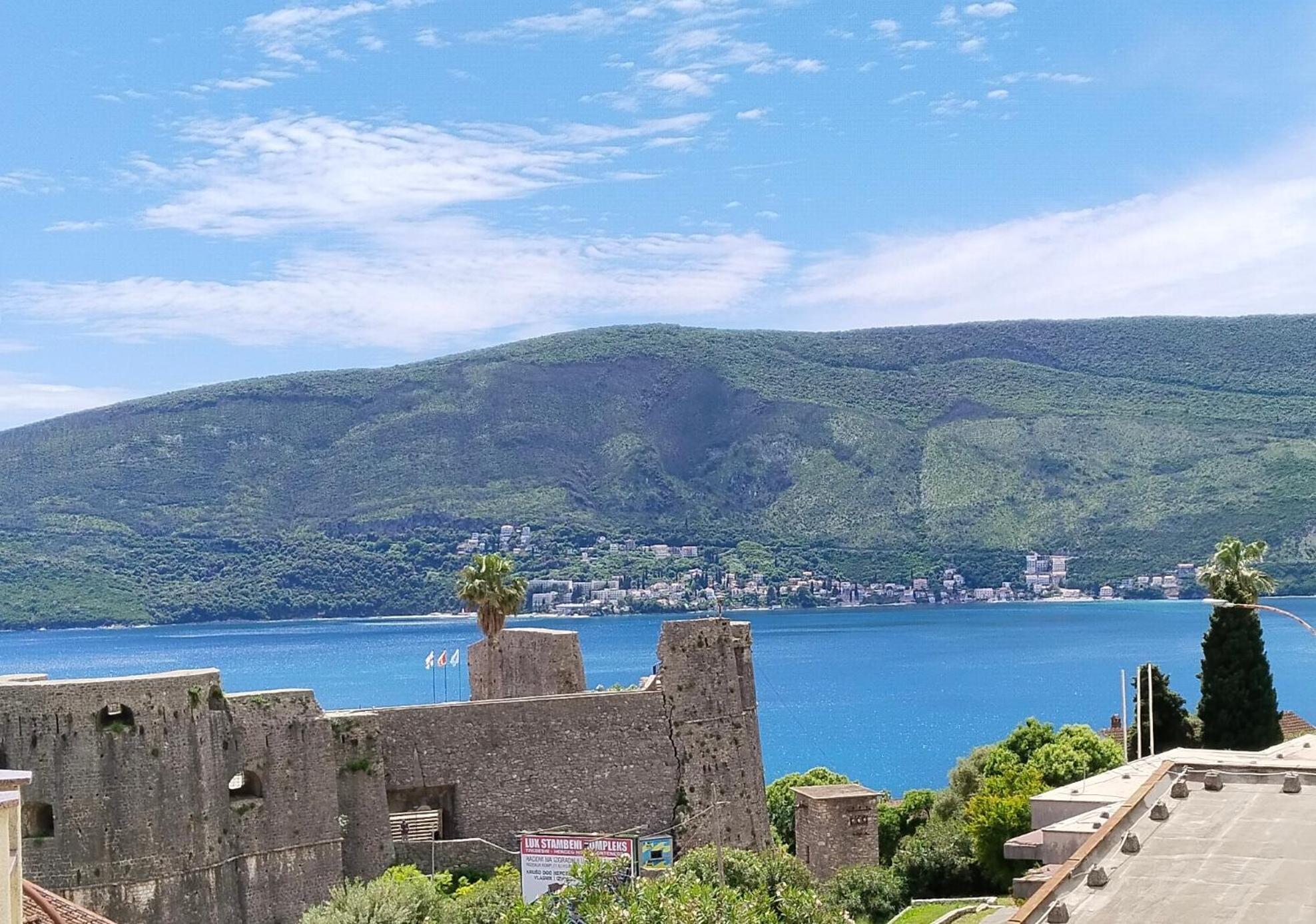 Apartments "Belle Vue" Herceg Novi Exterior foto